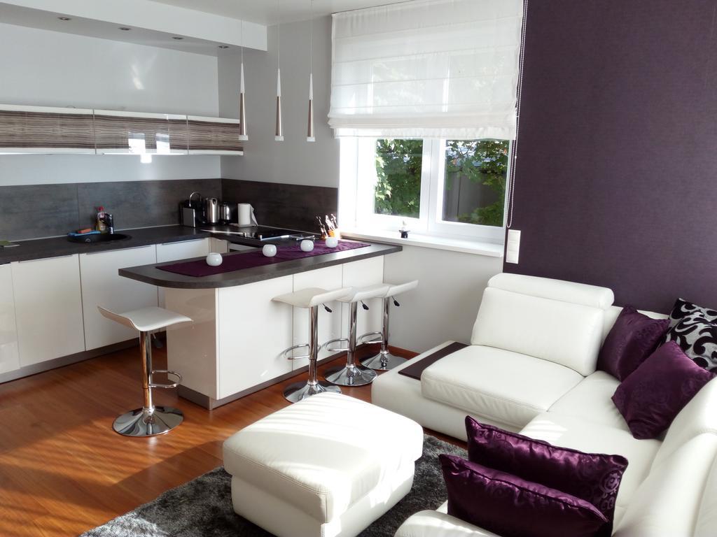 Marcelo Deluxe Apartment Тихани Екстериор снимка